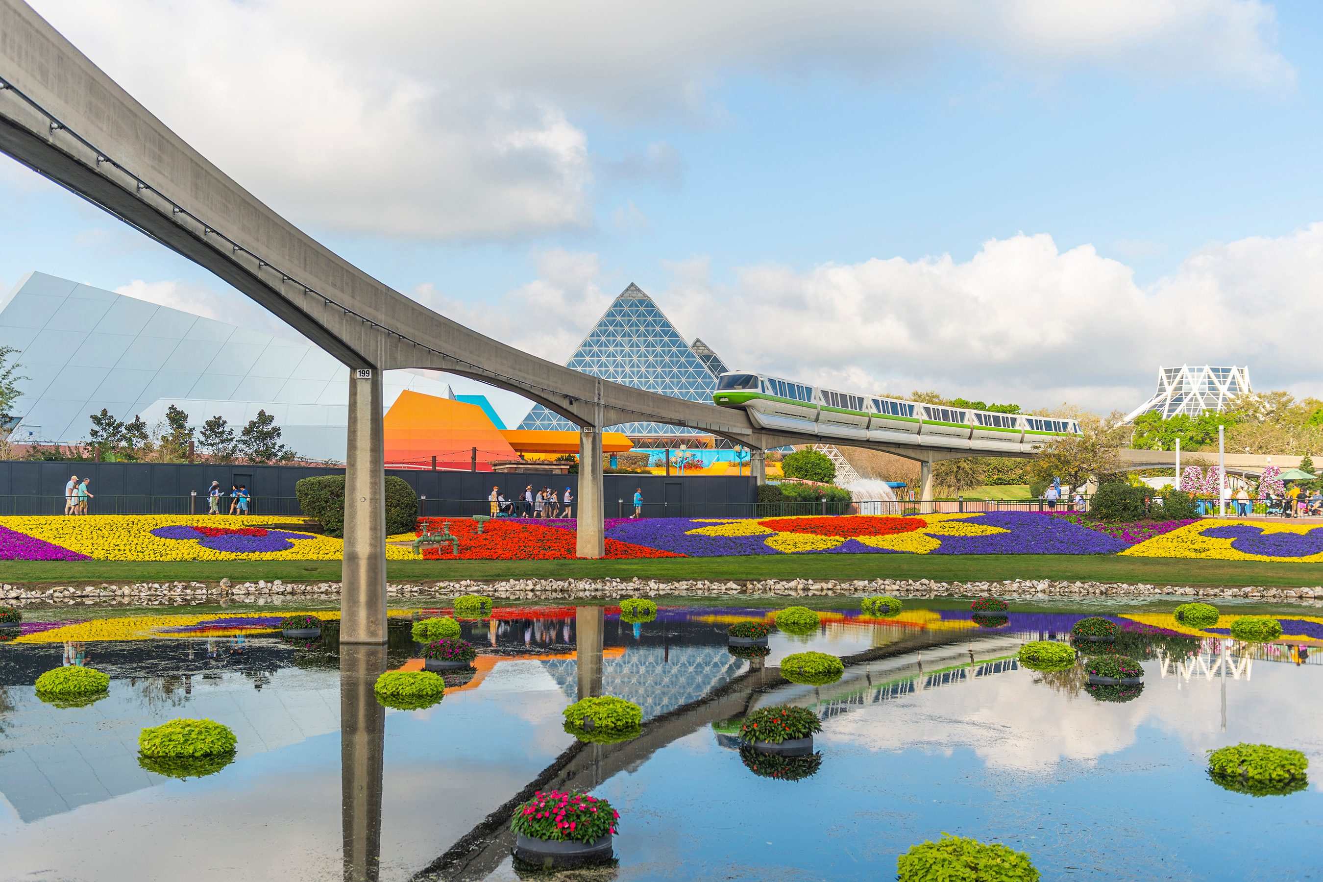 A lo largo de todo el parque se encuentran más de 25 jardines que invitan a los visitantes a hacer una pausa mientras aprenden más detalles sobre el fascinante mundo de las plantas.