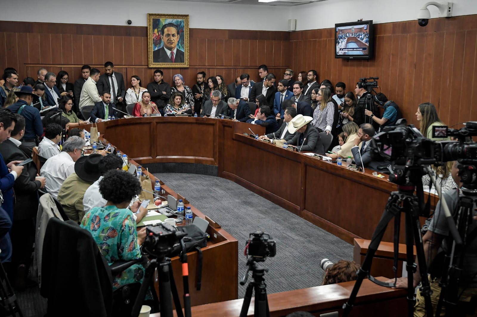 “Gobierno insistirá de mil maneras”: Mininterior respecto a reforma a la salud
