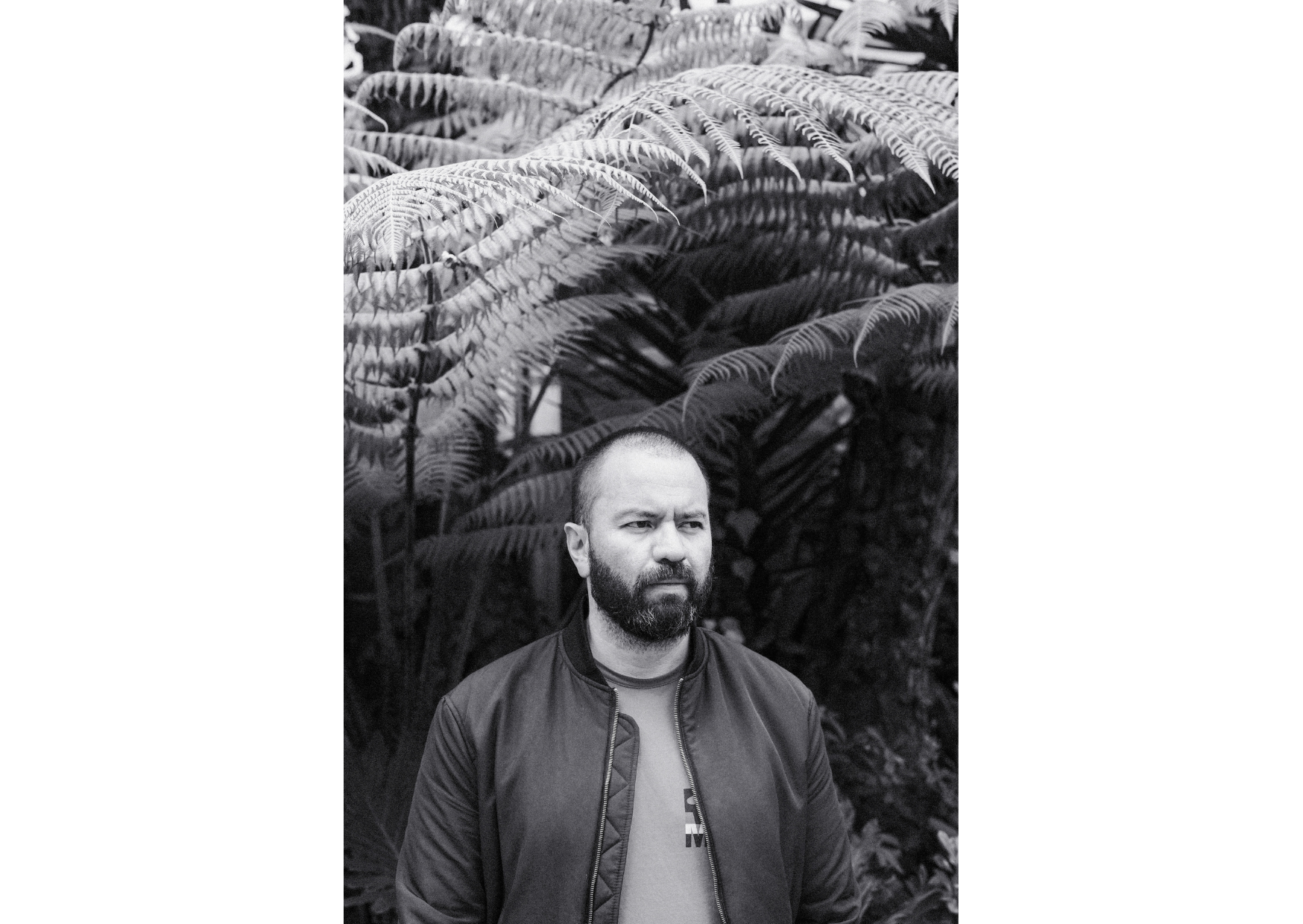 Las formas del sadismo literario: entrevista a Julián Isaza sobre “Vida interior”