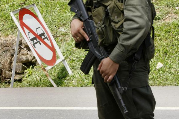 Farc activan otro explosivo en Vía Panamericana en Cauca