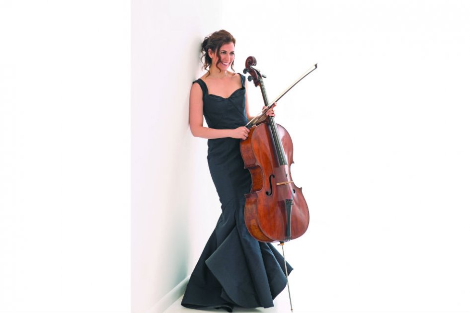 Inbal Segev, la chelista que reproduce los clásicos de Johann Sebastian Bach