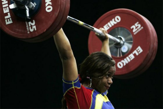 Leidy Solís gana tres medallas de oro en Panamericano de Levantamiento de Pesas