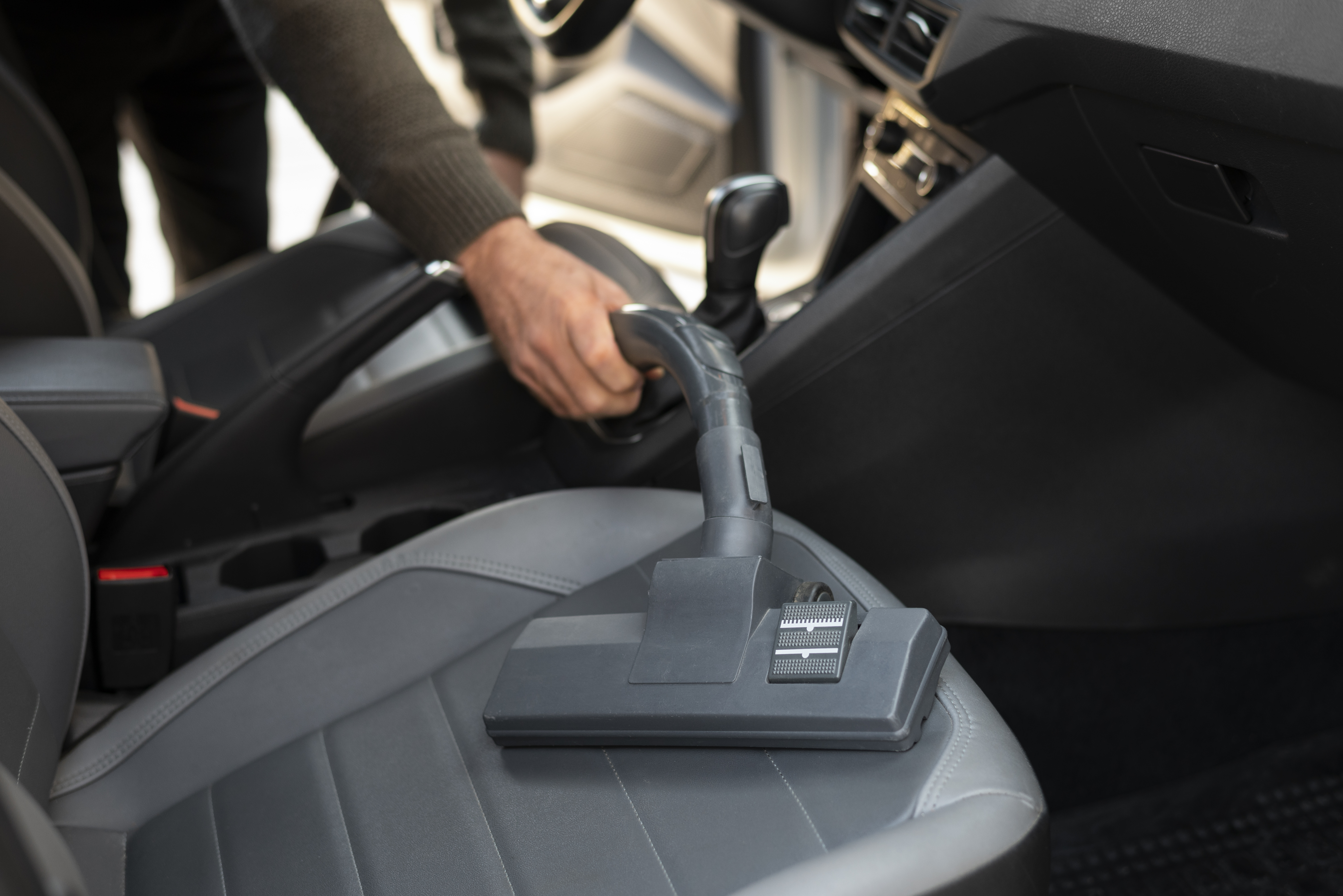 Qué tener en cuenta para comprar un aspirador para el carro
