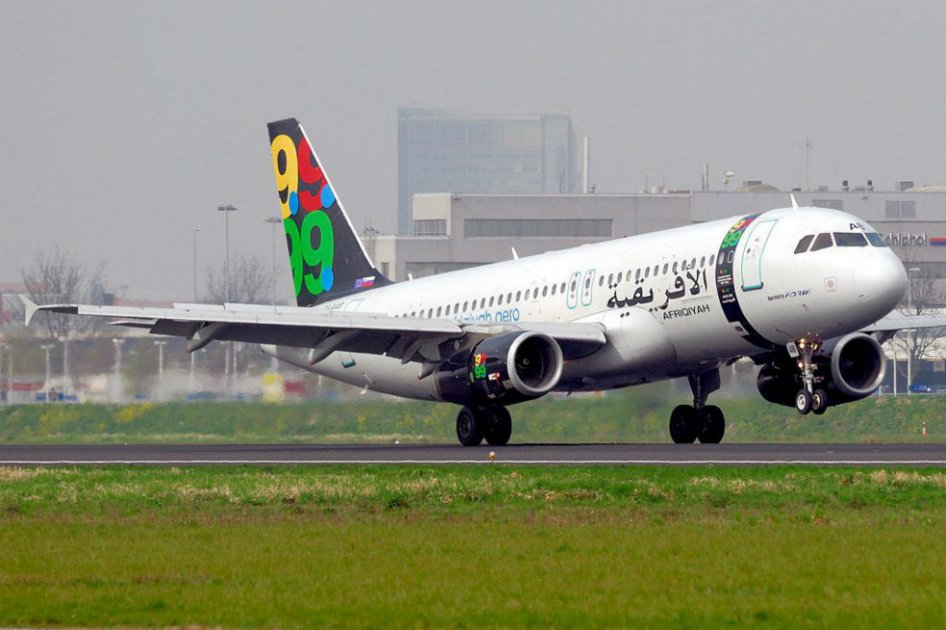 Aterriza en Malta avión libio secuestrado con 118 personas a bordo