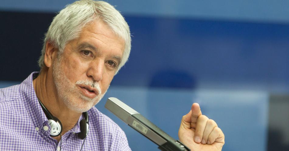 Acompañamos a Enrique Peñalosa en su entrevista en Blu Radio
