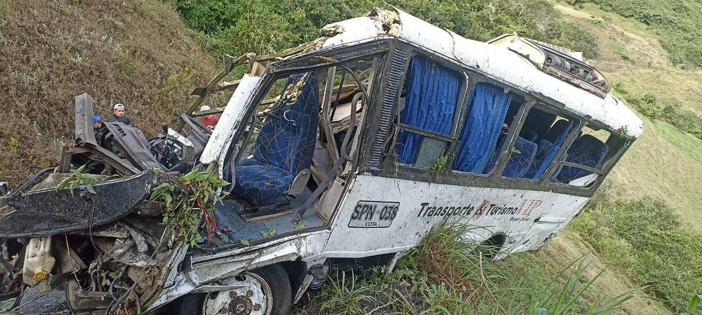 Accidente de ruta escolar en Guacamayas (Boyacá) deja dos menores muertos
