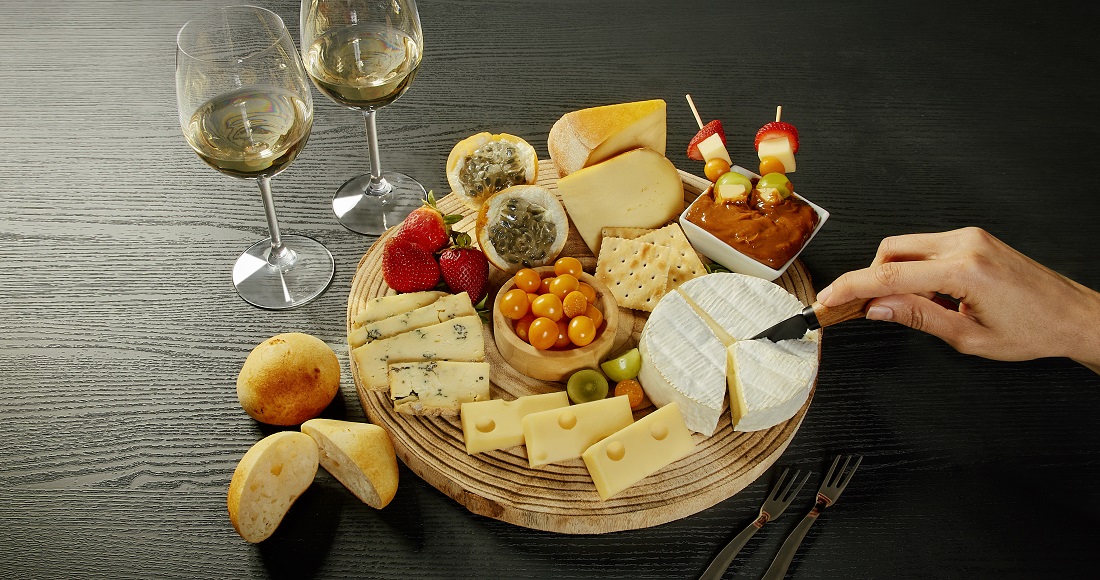 ¿Cómo combinar los quesos europeos con los sabores colombianos?
