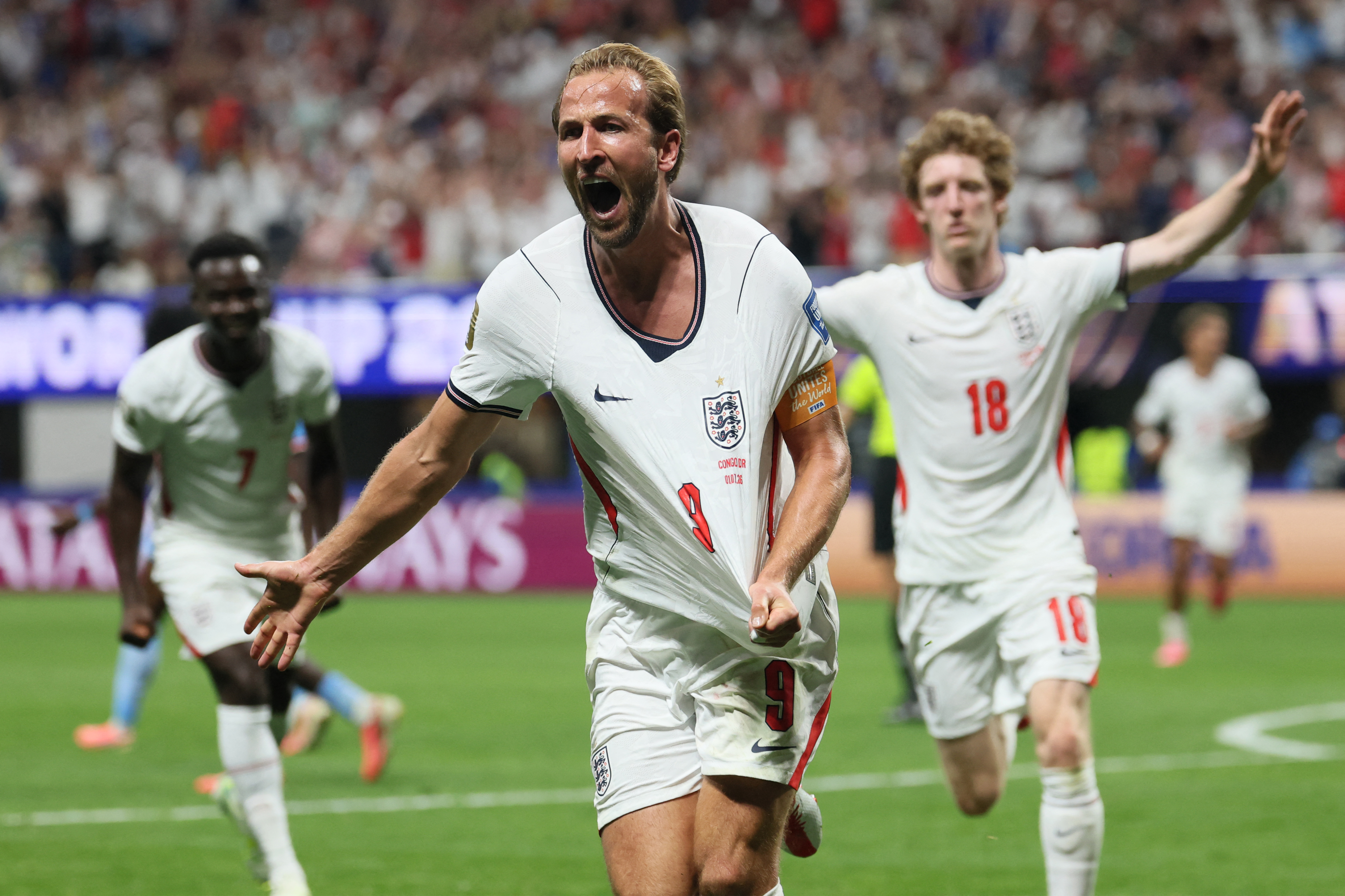 Harry Kane marcó doblete y se metió de lleno en la pelea por el Botín de Oro del Mundial
