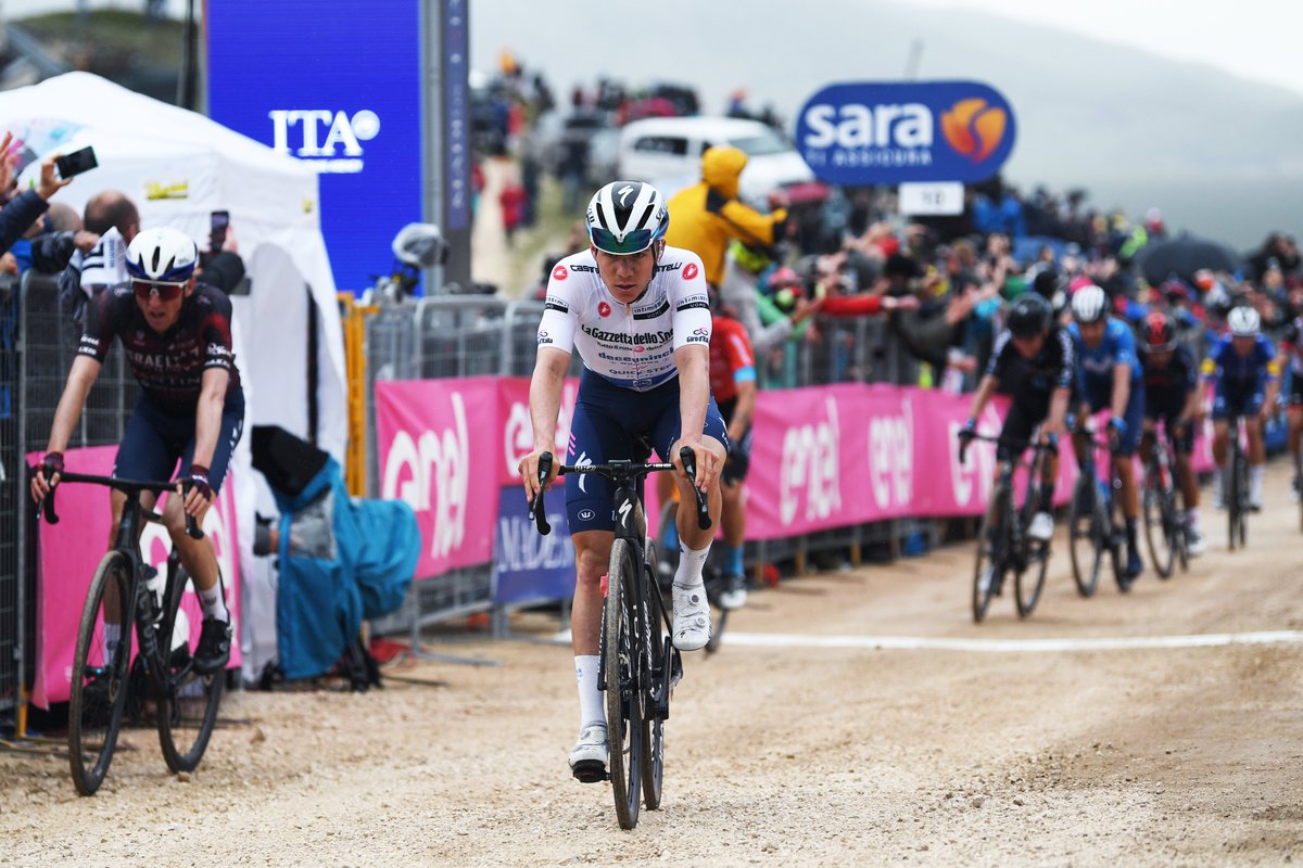 Remco Evenepoel: un superhumano hasta en la tragedia
