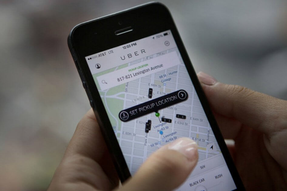 Uber y Lyft deberán contratar a sus conductores en California