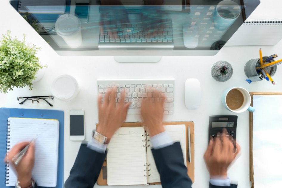 Las tecnologías que distraen se podrían convertir en aliados del aprendizaje si se implementan de una manera pedagógica en los espacios de estudio.
