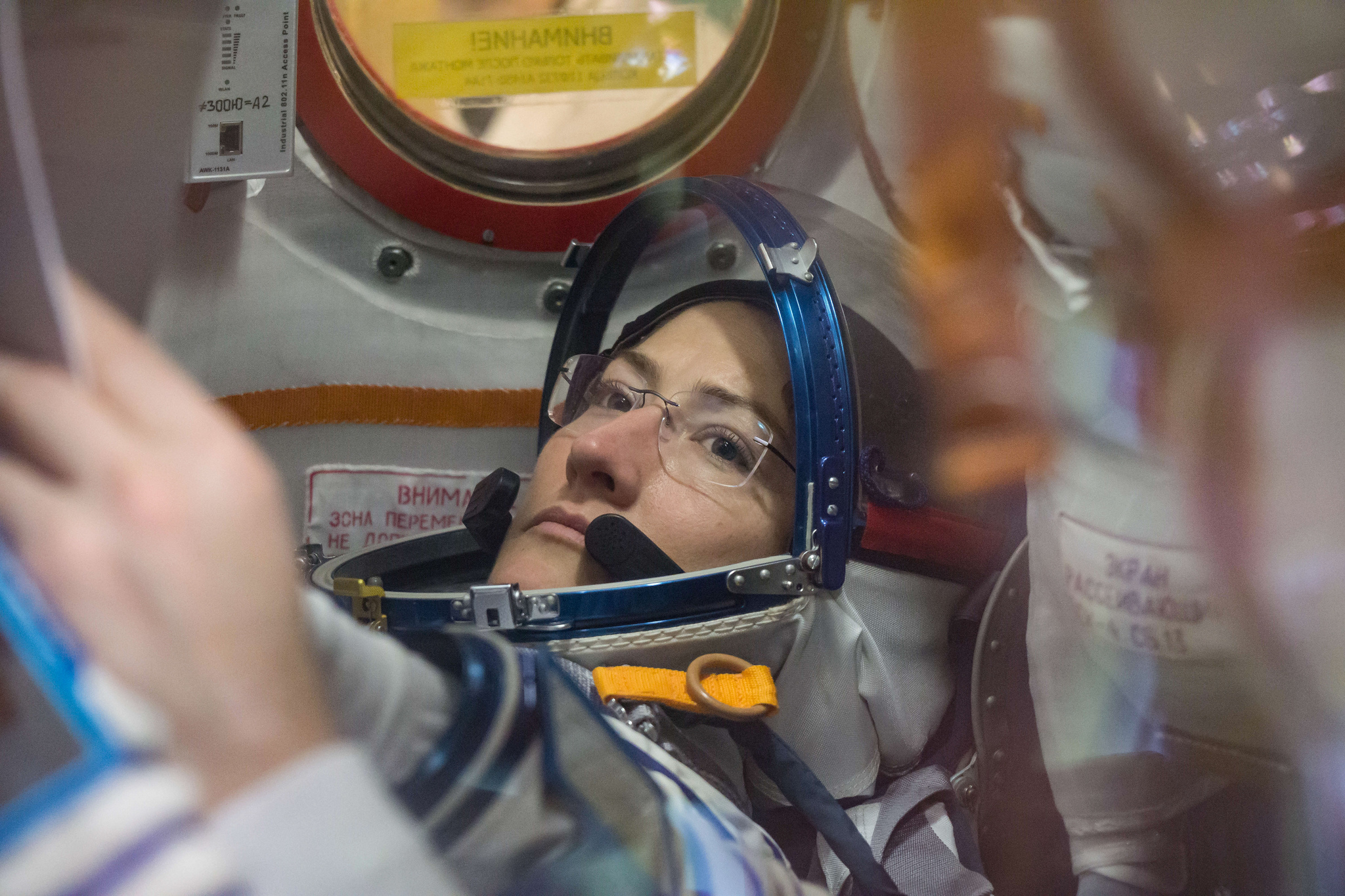 Actualmente, McClain –quien ha volado 2.000 horas en 20 naves diferentes– está en la Estación Espacial Internacional como parte de la Expedición 58, que despegó en diciembre del 2018. Koch arrancará el 14 de marzo y será su primer vuelo al espacio.