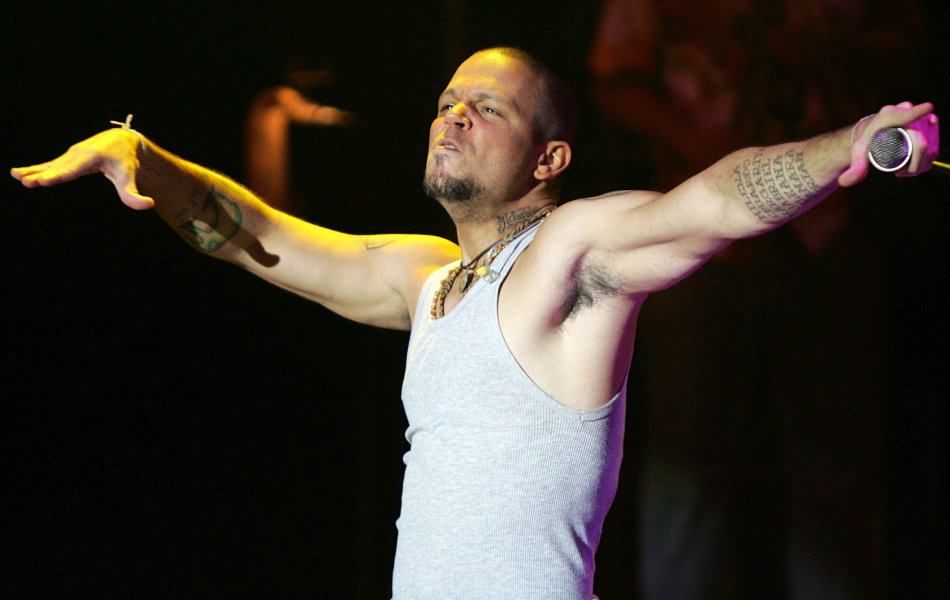 Calle 13 les cantará a los idiotas