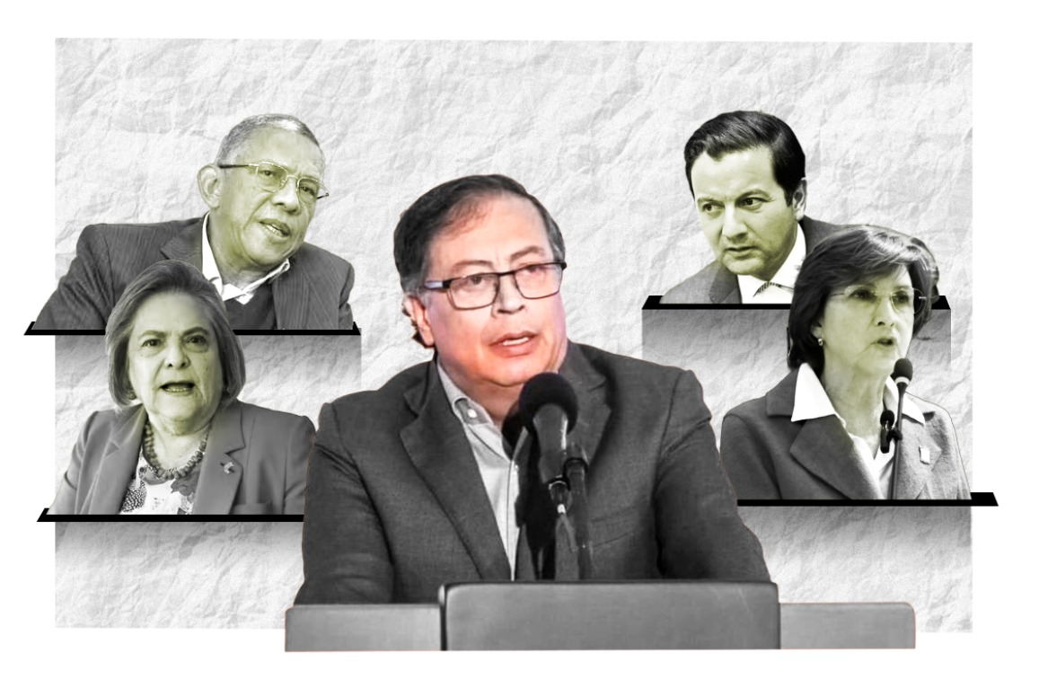 Eduardo Noriega, el delegado de la Colombia Humana ante el Pacto Histórico; David Luna, senador de Cambio Radical; Clara López, senadora del Pacto Histórico; el presidente Gustavo Petro; y la representante Julia Miranda, del Nuevo Liberalismo.