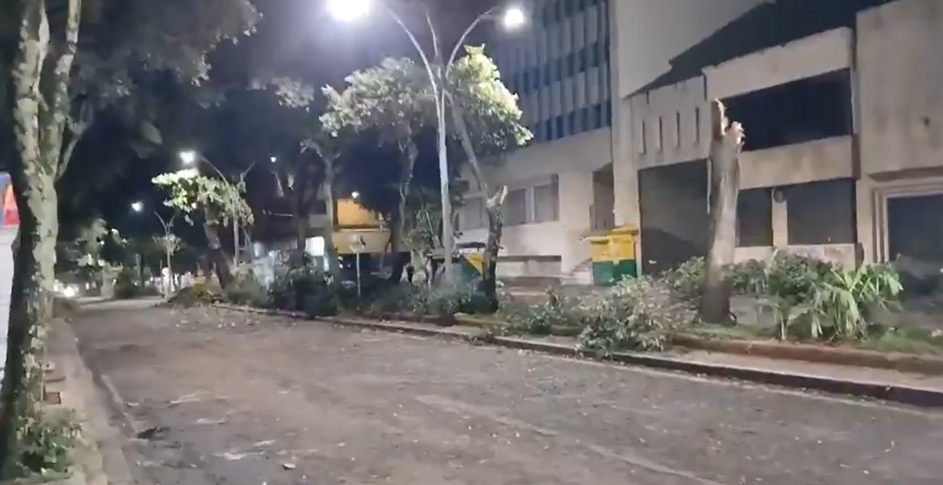 Tormenta en Bucaramanga dejó viviendas destechadas y provocó daños eléctricos
