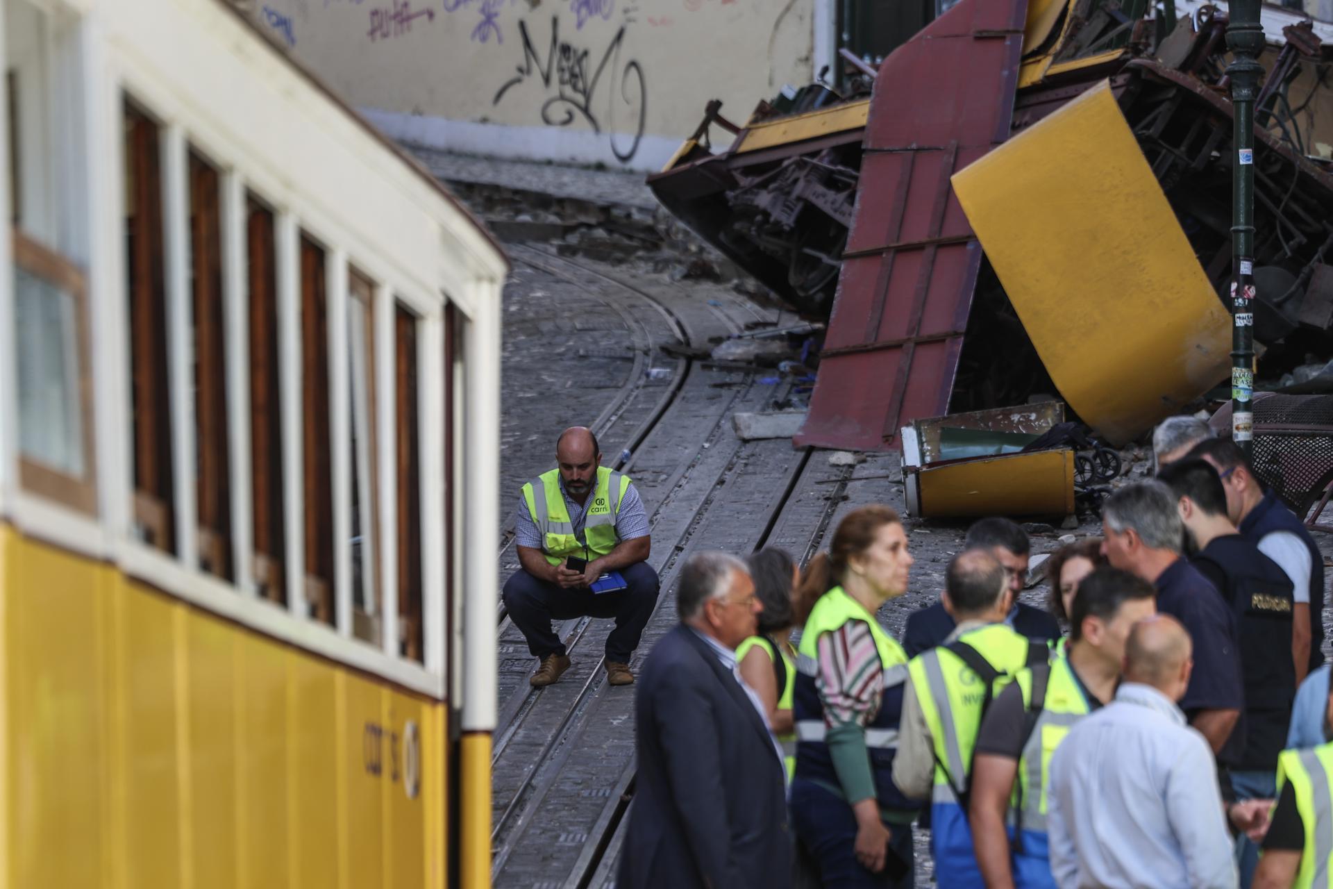 Portugal está de luto por la muerte de 16 personas en un accidente de funicular