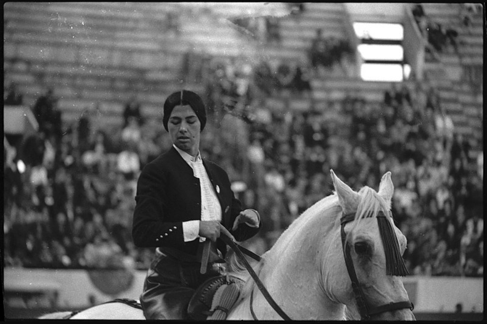Falleció la rejoneadora colombiana Amina Assís