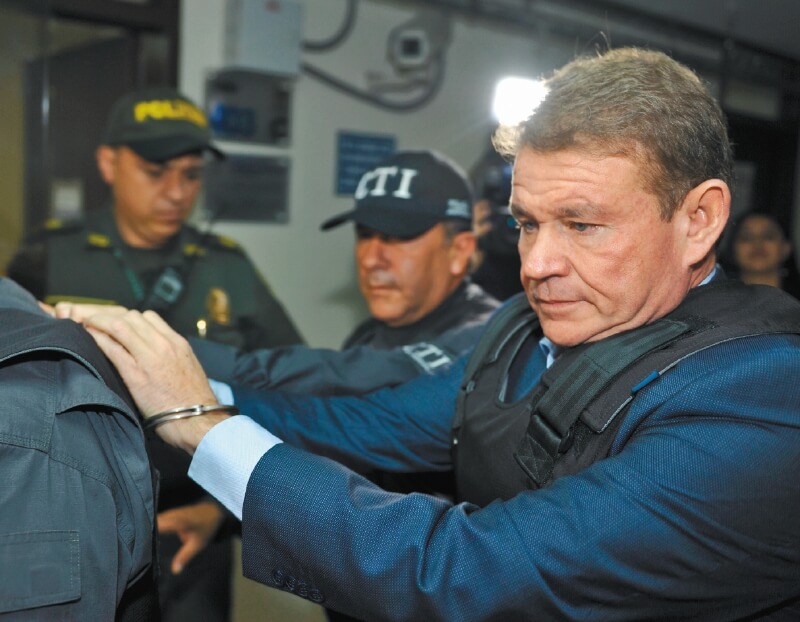 Los líos de Otto Bula para reparar a las víctimas de Odebrecht