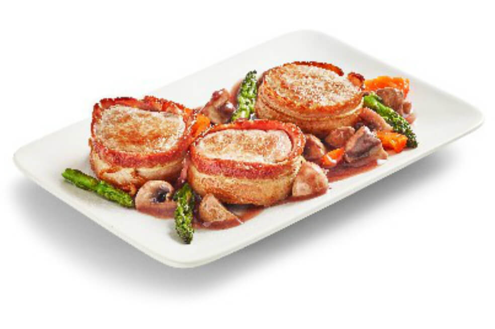 Prepare un rico solomito de cerdo con salsa de vino y champiñones