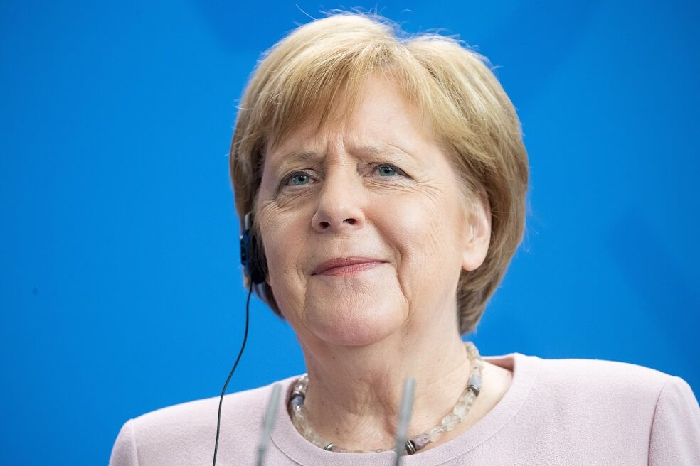 La canciller alemana, Ángela Merkel, ofrece una rueda de prensa conjunta con el presidente de Ucrania, Volodymyr Zelensky. / EFE
