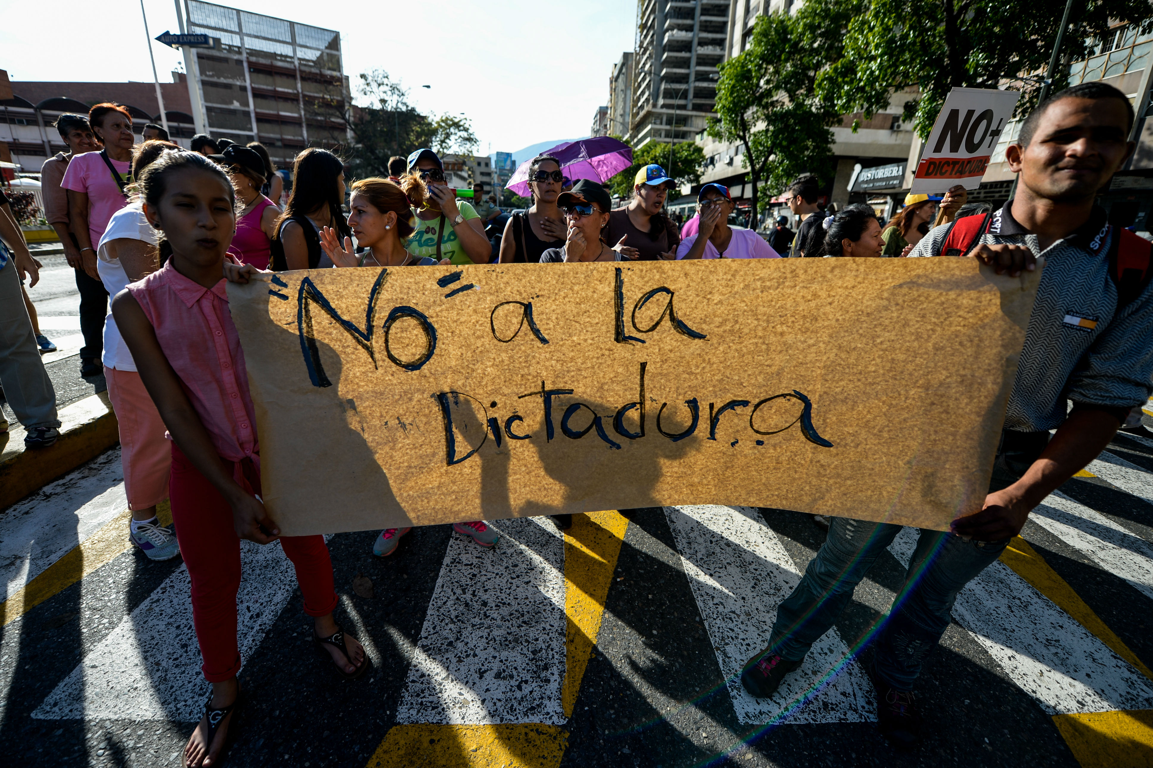 Veinte países piden convocar reunión urgente de OEA sobre Venezuela