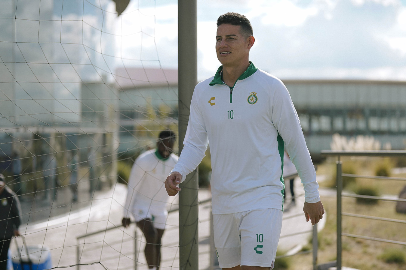 “Vengo a hacer las cosas bien”: James Rodríguez sobre su llegada a León