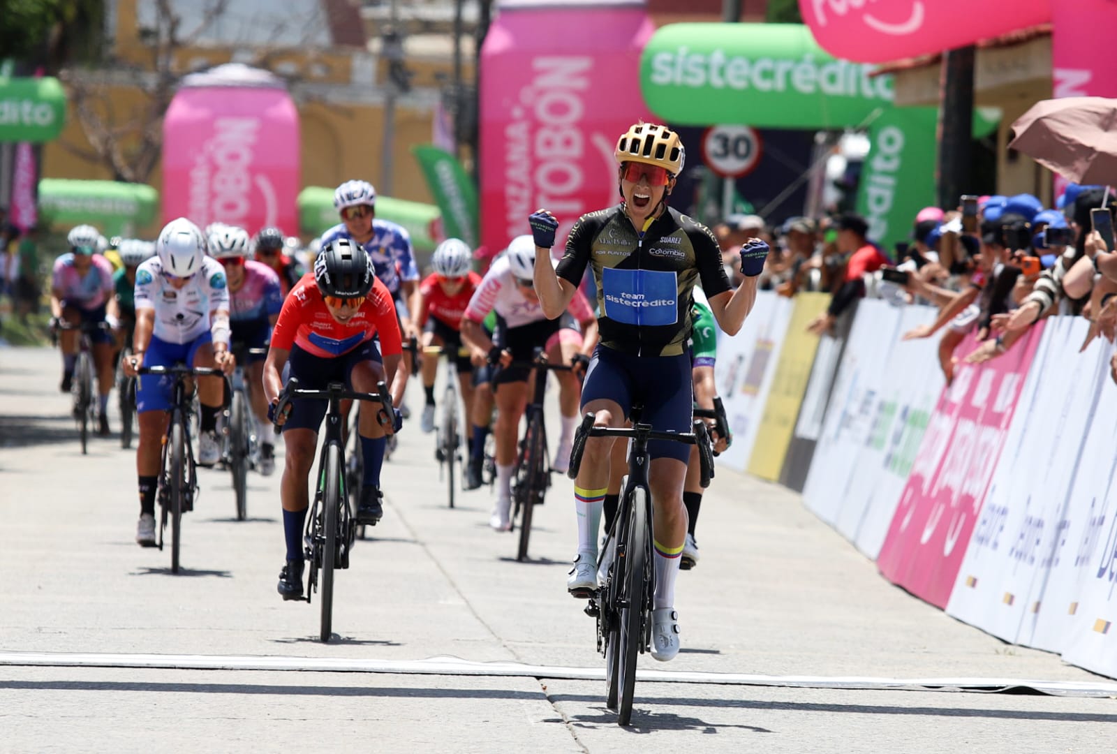 Diana Peñuela se lució en Buga y sigue firme en la Vuelta a Colombia Femenina