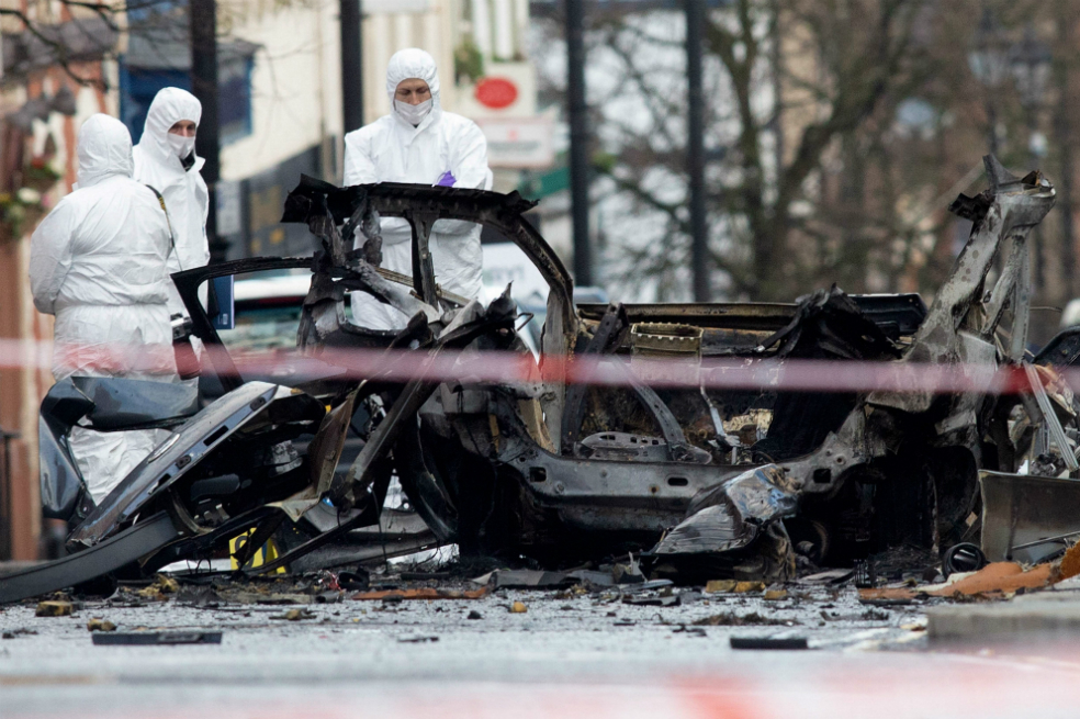 Autoridades en Irlanda del Norte permanecen en alerta por amenazas de seguridad