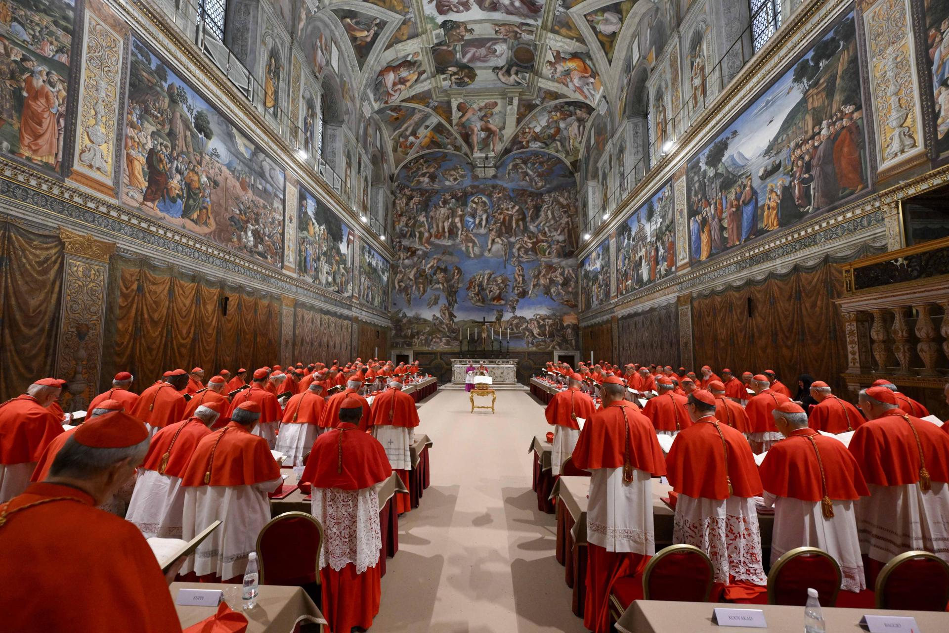 Más allá del humo blanco: el juego secreto de alianzas en el Vaticano