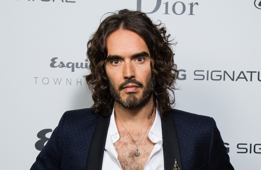 El actor británico Russell Brand, acusado de violación y agresión a cuatro mujeres
