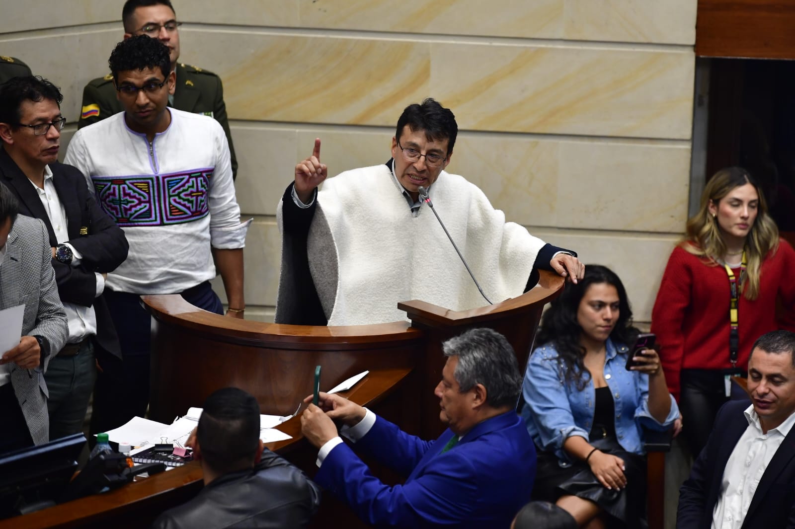 “El Gobierno ha instrumentalizado a las organizaciones indígenas”: senador Fuelantala