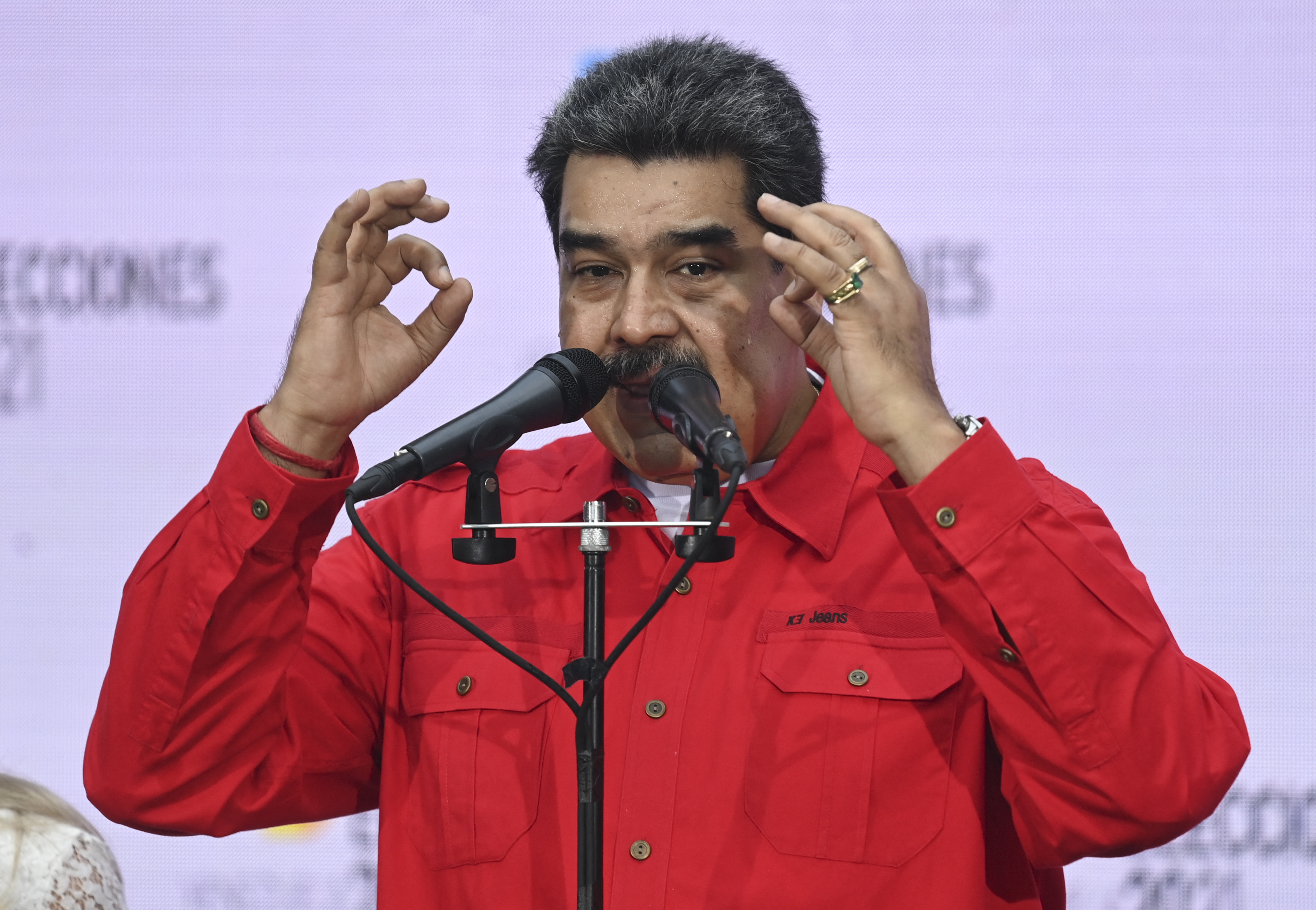 Maduro acusa de “espionaje” a la misión electoral de la Union Europea en Venezuela
