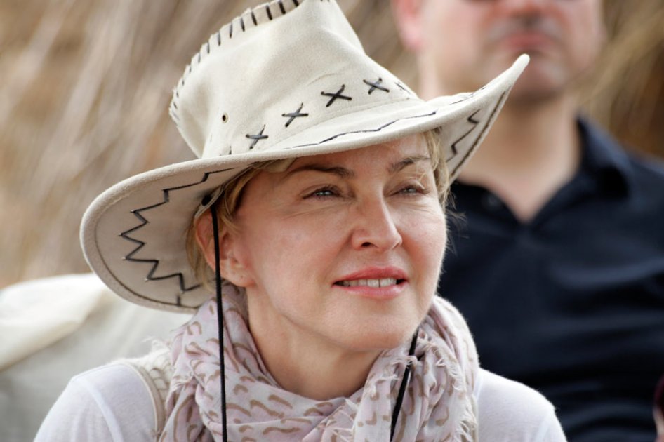 Madonna niega que quisiera ser tratada como ‘reina’ en Malawi