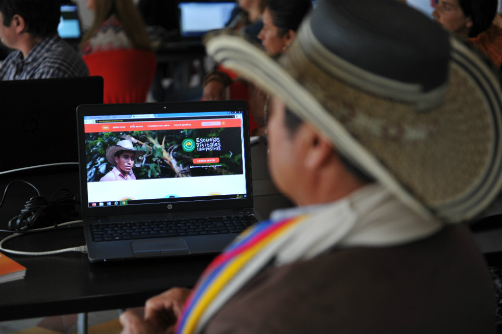 Así se busca cerrar la brecha digital en el campo