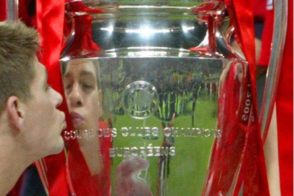  Steven Gerrard será considerado como uno de los mejores volantes de la historia. / EFE