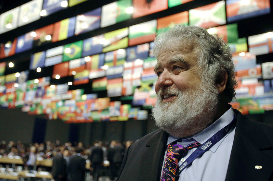 FBI usó a jefe del fútbol estadounidense para espiar a la FIFA
