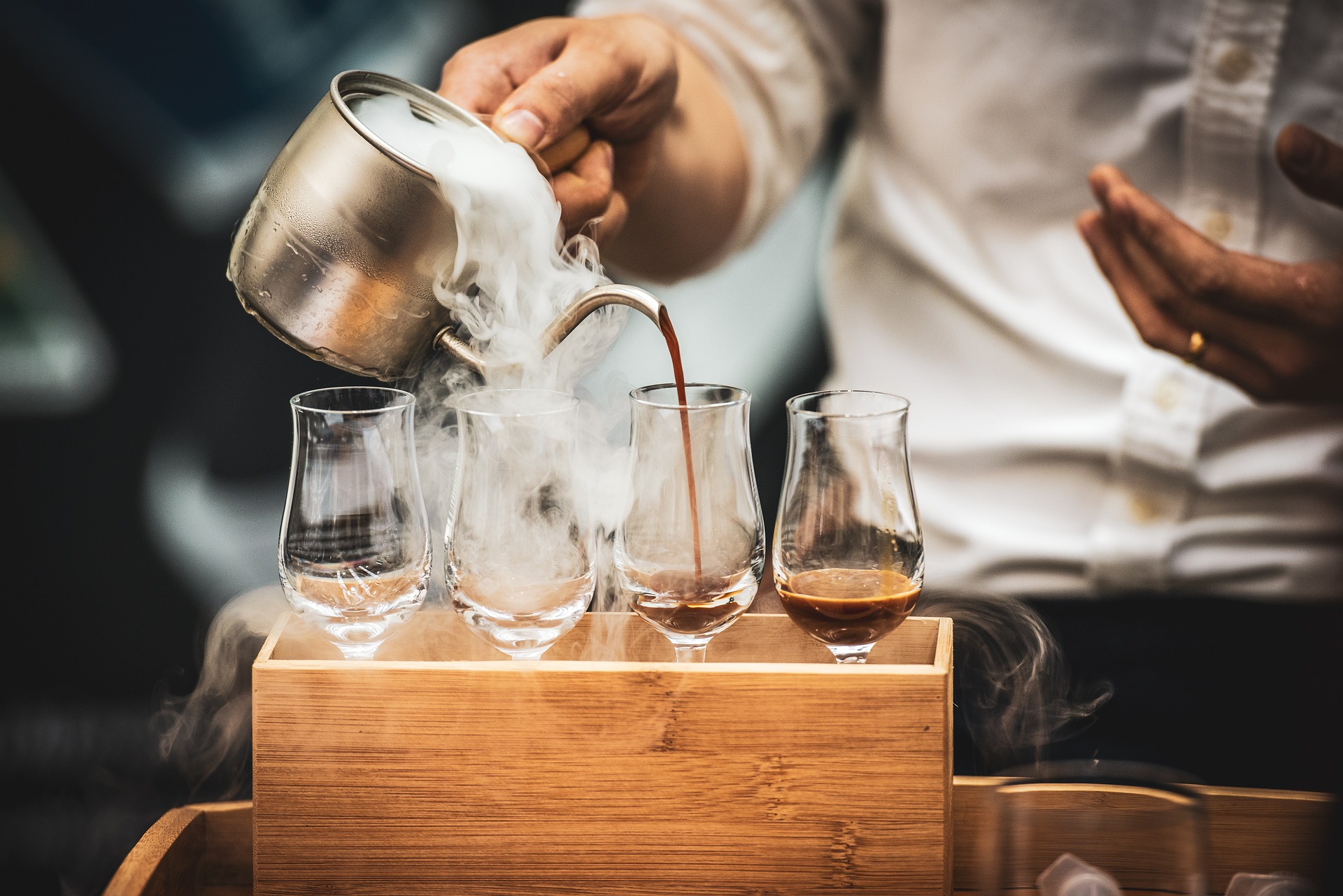 Experiencias para disfrutar de un buen café en Bogotá: lugares imperdibles 