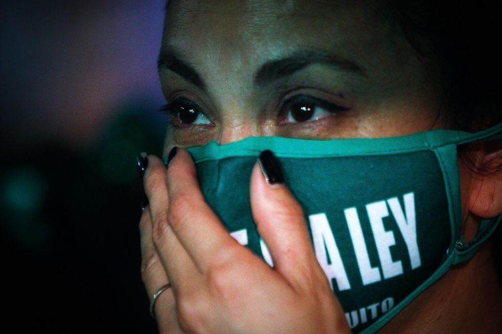 Histórico: Senado de Argentina aprueba la legalización del aborto