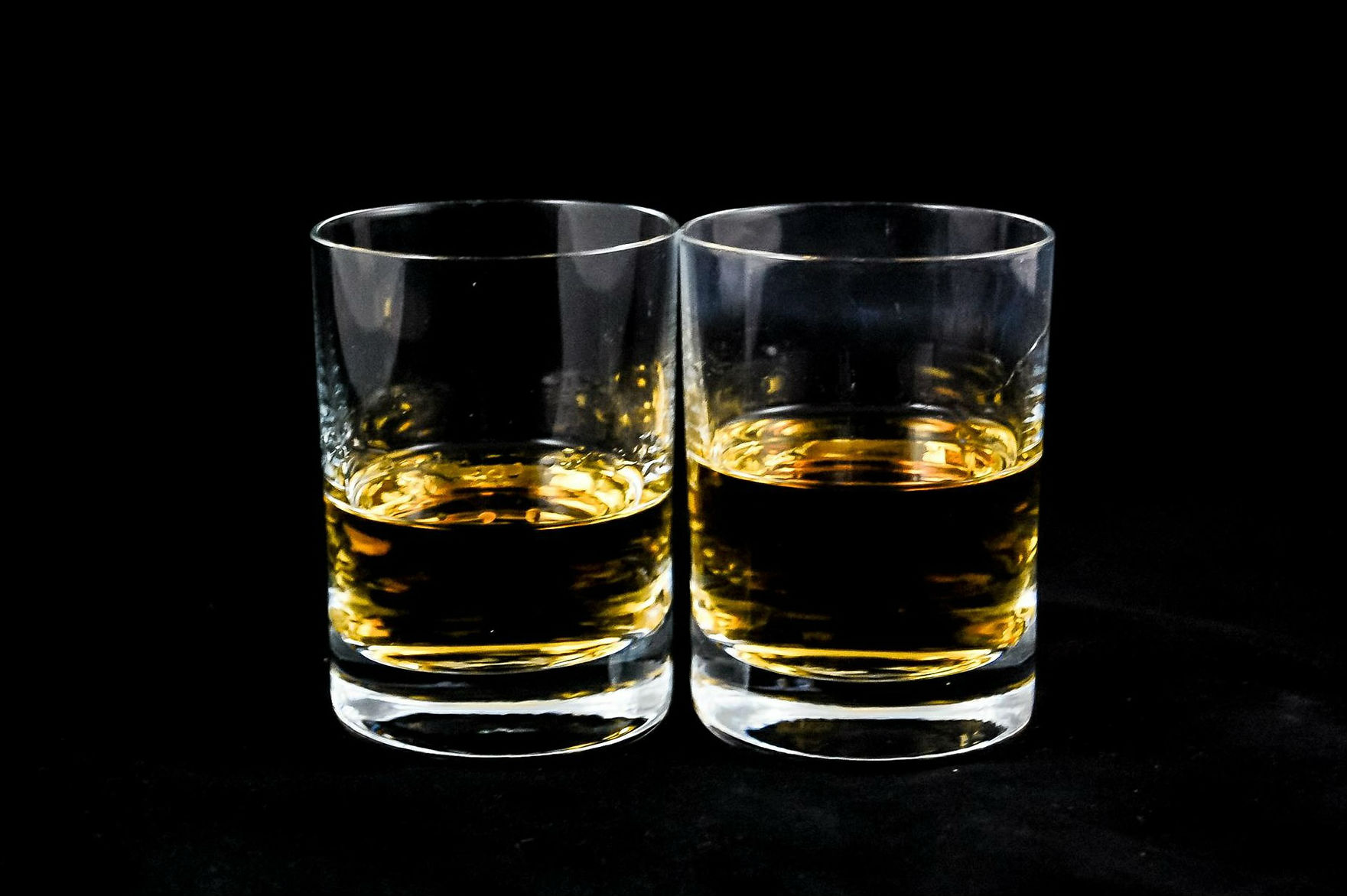 Agregar un poco de agua al whisky no es sacrilegio