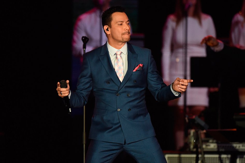 Víctor Manuelle lleva su espectáculo «Que suenen los tambores» a la televisión