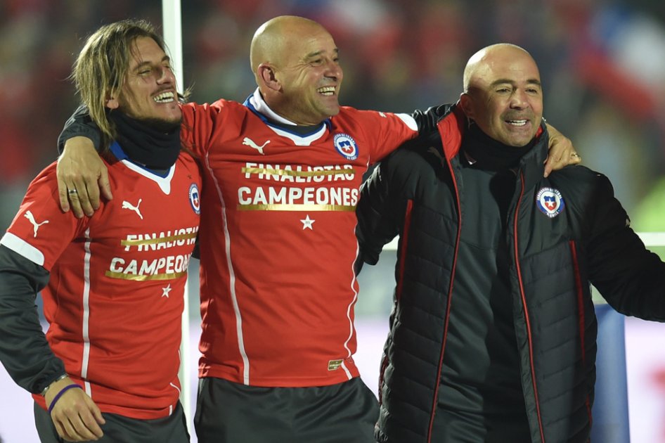 Sampaoli, el argentino que hizo tocar el cielo con las manos a Chile
