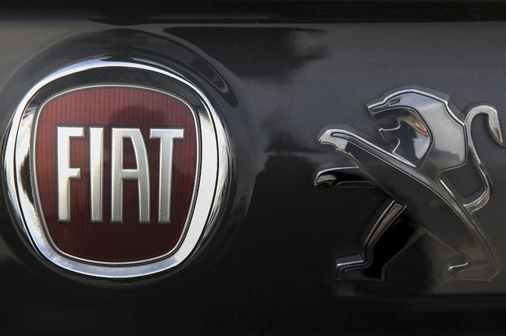 Peugeot y Fiat se fusionan para crear el grupo Stellantis