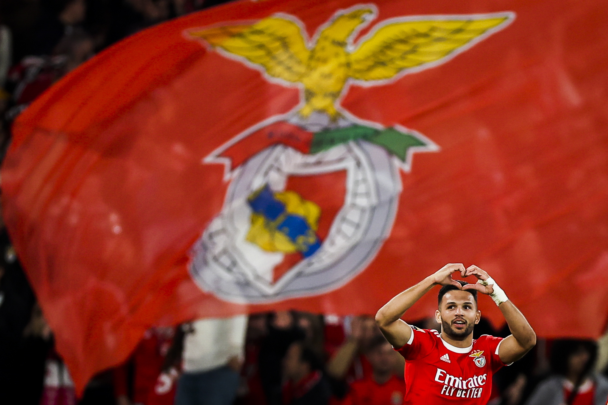 Acusan a empresario de sobornar jugadores en favor de Benfica en Portugal
