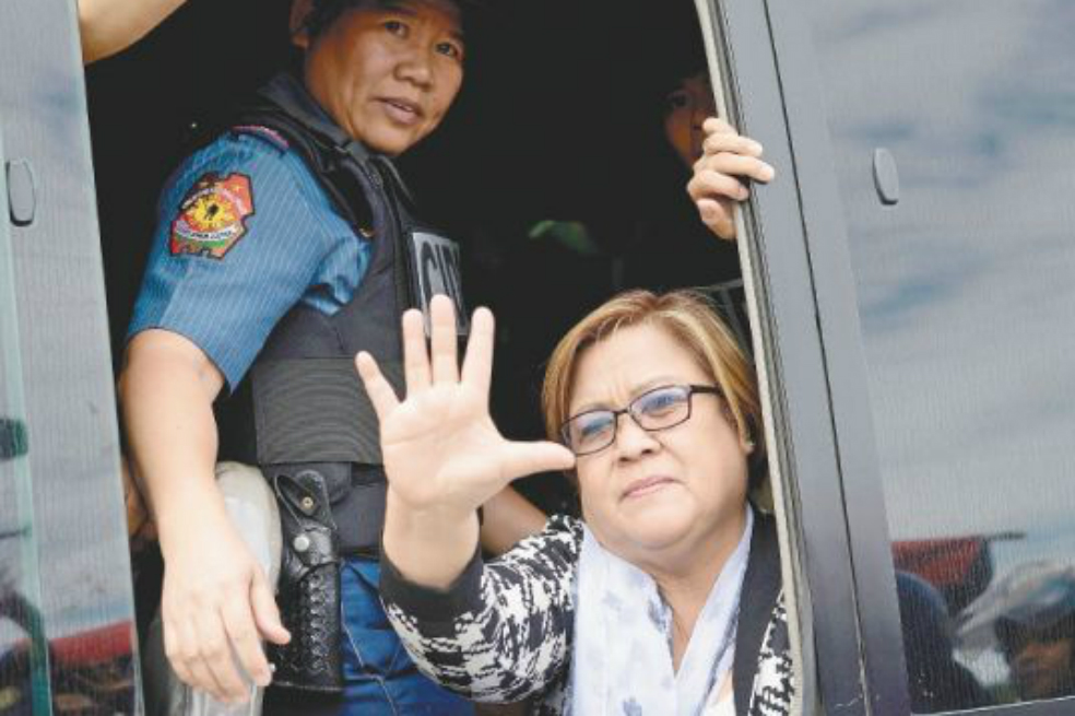 Duterte: camino a la dictadura