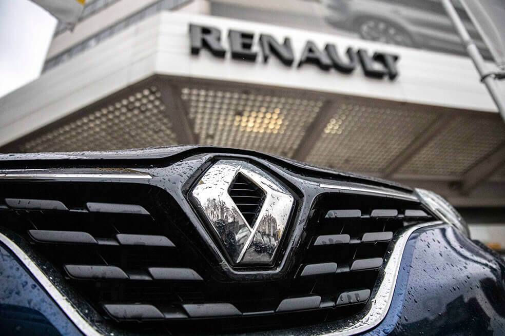 Renault estaría próxima a vender parte de las acciones que tiene en Nissan