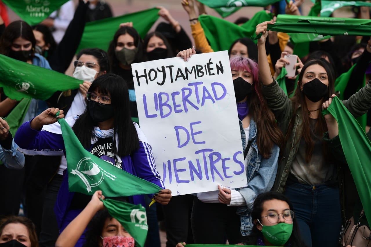 Amnistía Internacional y Médicos sin Fronteras piden a la Corte despenalizar el aborto