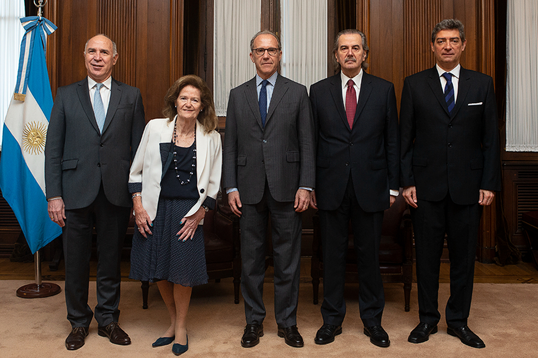 ¿Por qué renunció la única mujer de la Corte Suprema de Argentina?