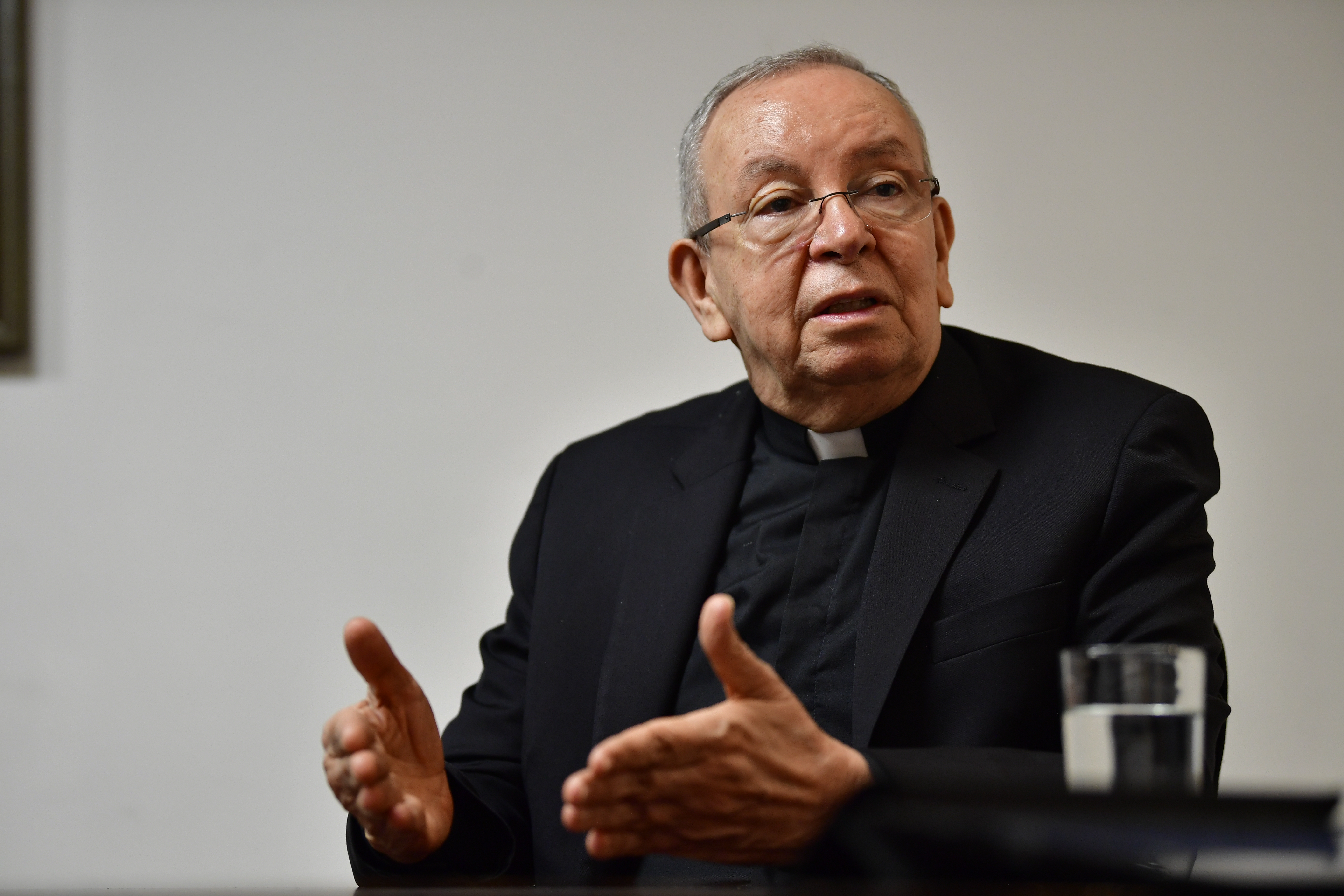 “Es clave un acercamiento con comunidades y regiones”: monseñor Henao a De la Espriella