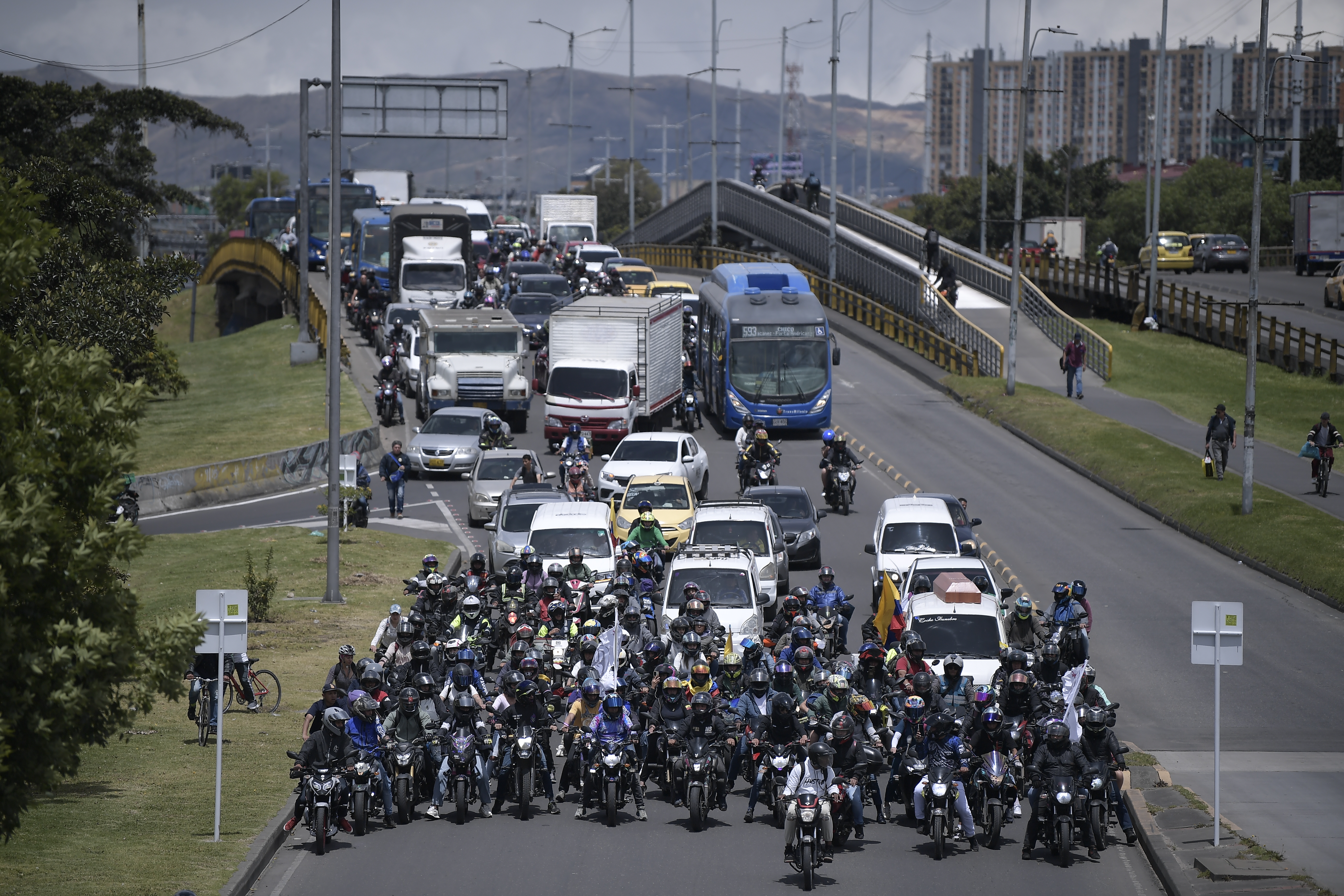 Cursos virtuales y menos trámites: así buscan facilitarle la vida a conductores en Bogotá
