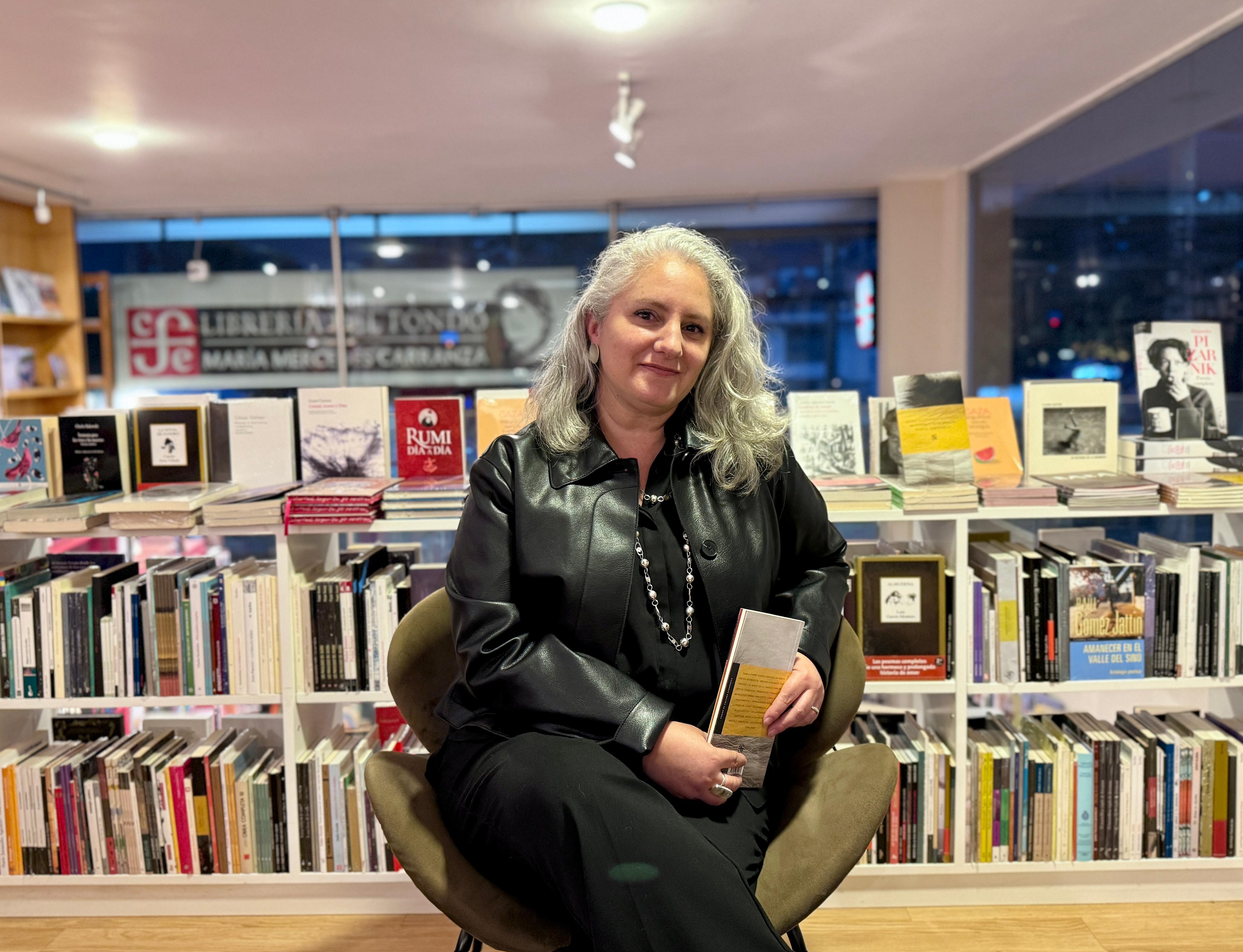 “La poesía puede ser todo, menos servil”: Camila Charry